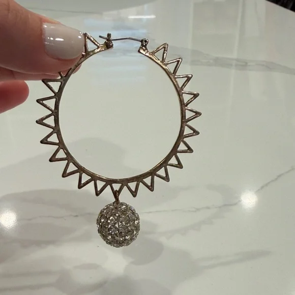 Stunning Gold and Silver Hoop Earrings - Picture 4 of 4